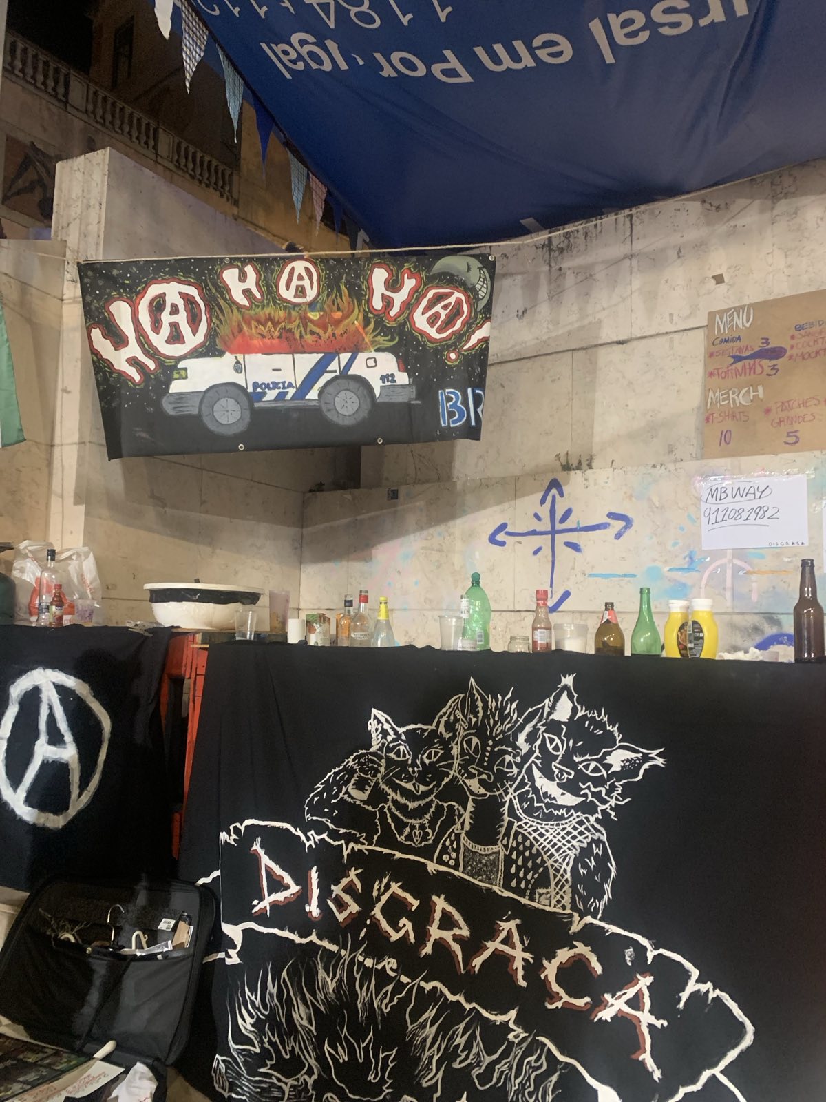 banca da dg com faixas - acab, (A), os gatos